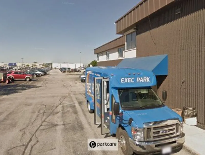 Exec-Park Milwaukee image 2