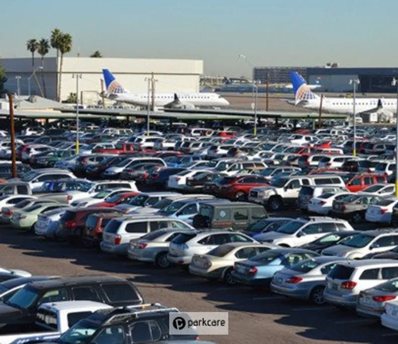 Sky Harbor Airport Parking image 3